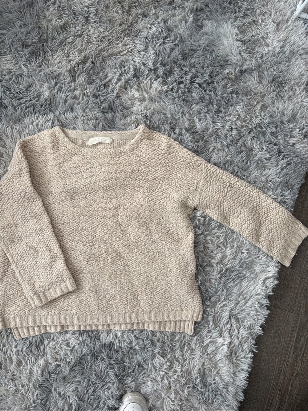 Zara Terez Beige/Cream Textured Crewneck Sweater